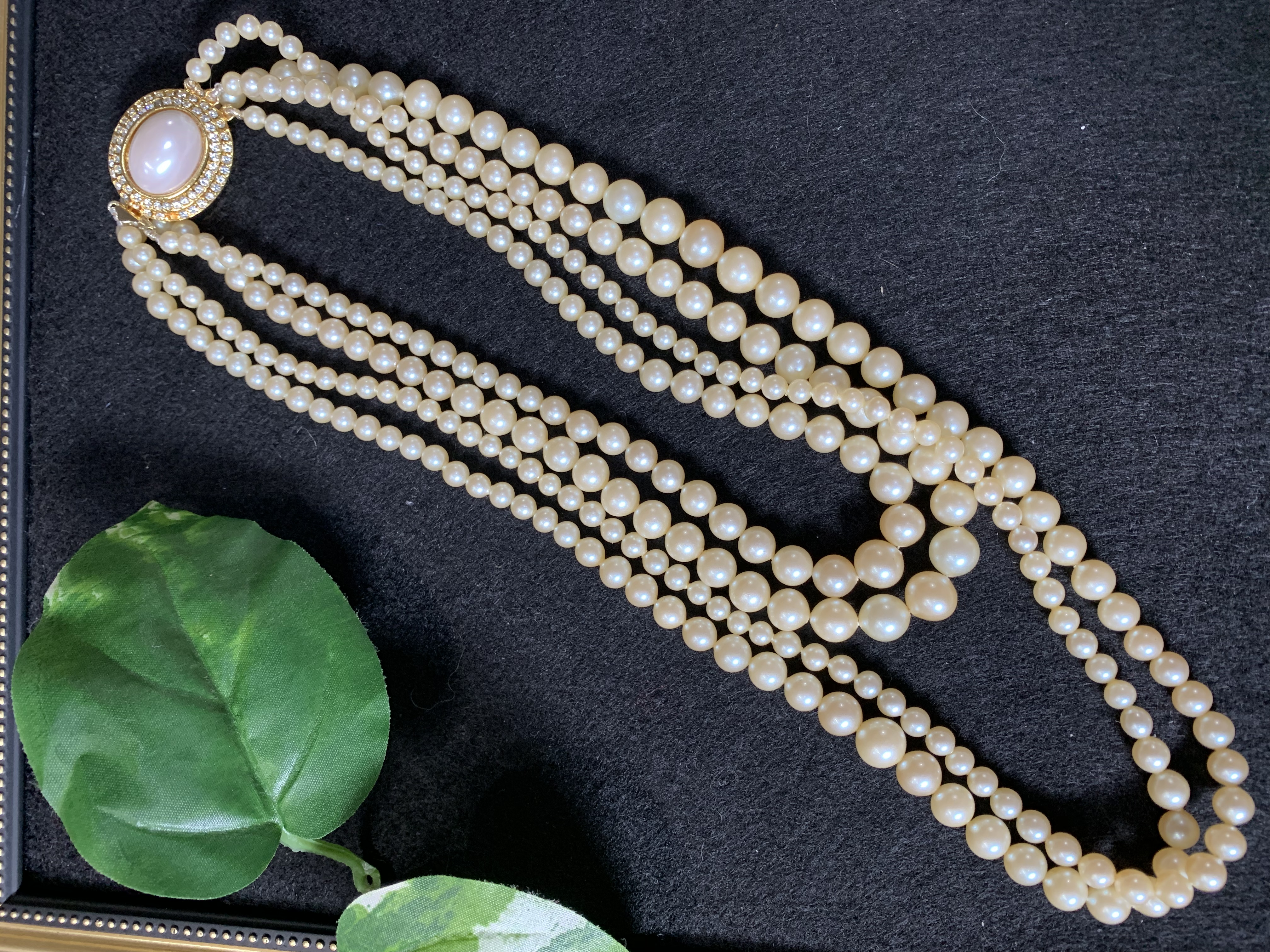 97B4F2E8 7BE6 44C4 BE04 098287C82B7B